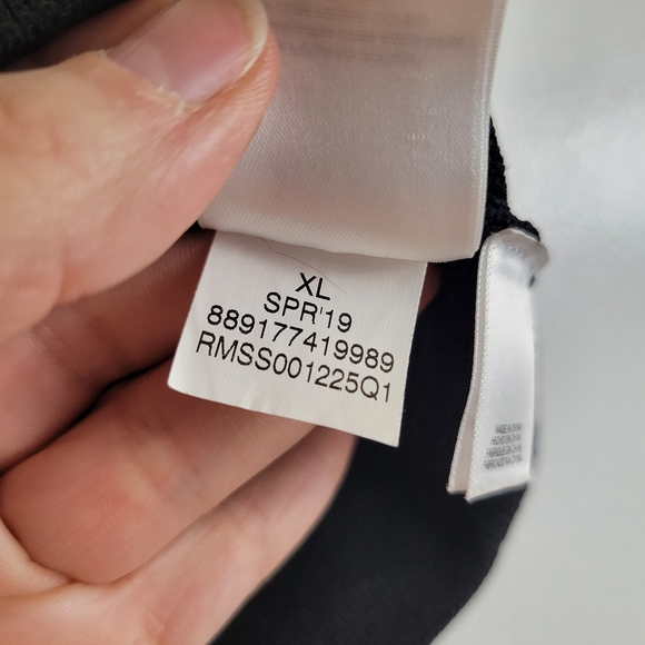 RACHEL ROY COLLECTION black thick stretchy slimming cropped 'V' back tank - Picture 5 of 8